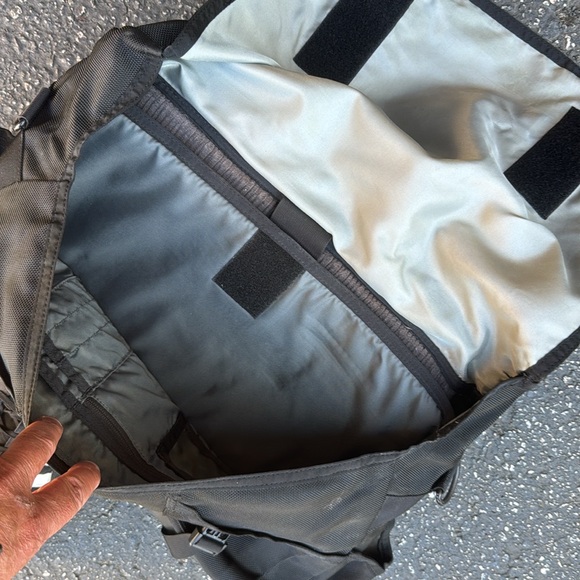 Timbuk2 messenger bag - Picture 3 of 6